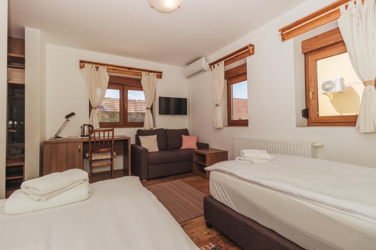 Sobe Kod Baje - Baranjska Kuca Bed & Breakfast Karanac Екстериор снимка