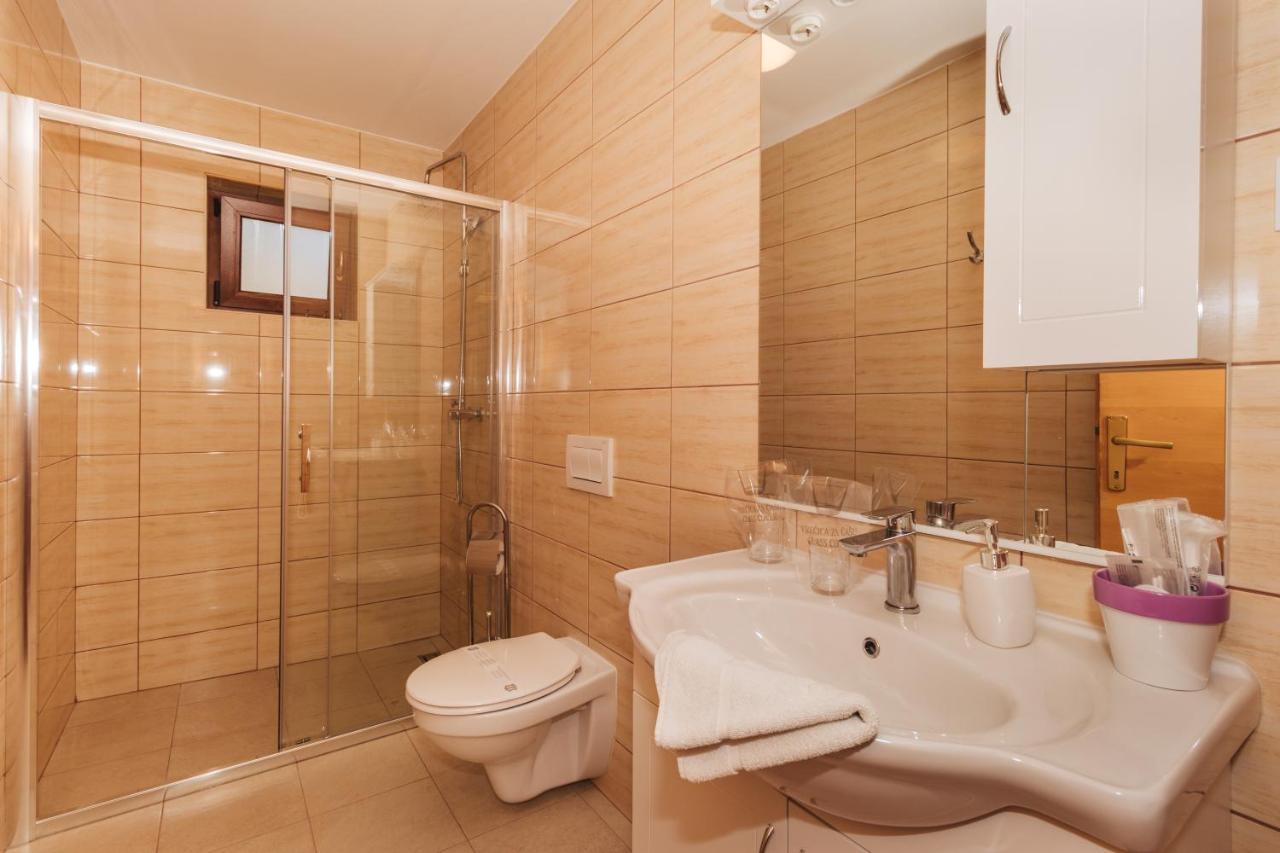 Sobe Kod Baje - Baranjska Kuca Bed & Breakfast Karanac Екстериор снимка