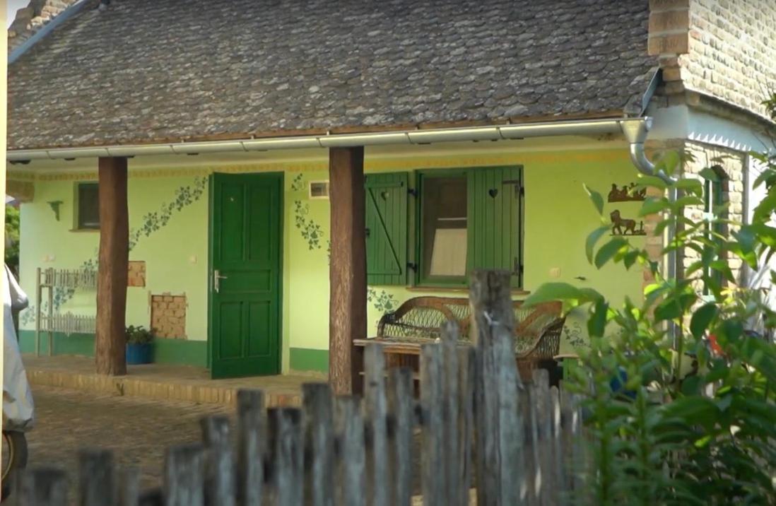 Sobe Kod Baje - Baranjska Kuca Bed & Breakfast Karanac Екстериор снимка
