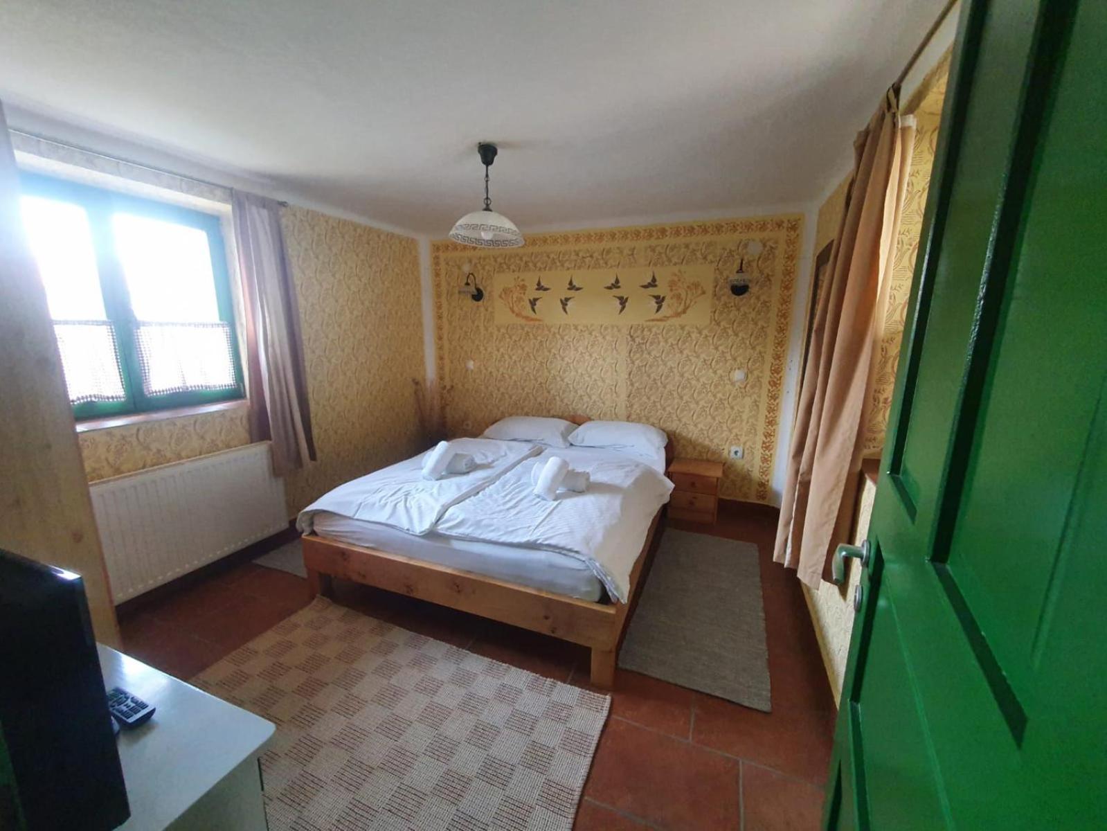 Sobe Kod Baje - Baranjska Kuca Bed & Breakfast Karanac Екстериор снимка